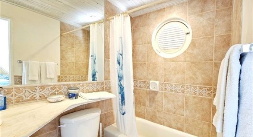where is waves hotel in barbados